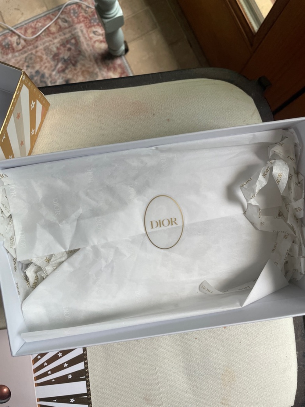 Christian Dior Gold & White Decorative Box Lipstick Sample Packing Materials - Picture 11 of 14